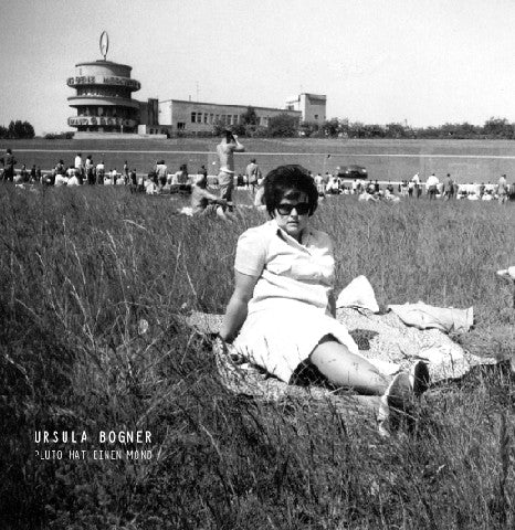 fusetron BOGNER, URSULA, Pluto Hat Einen Mond